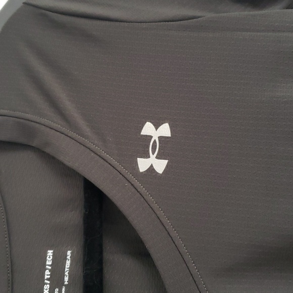 ☀️2 for $20☀️NEW Under Armour XS Heatgear Tshirt - Picture 7 of 7